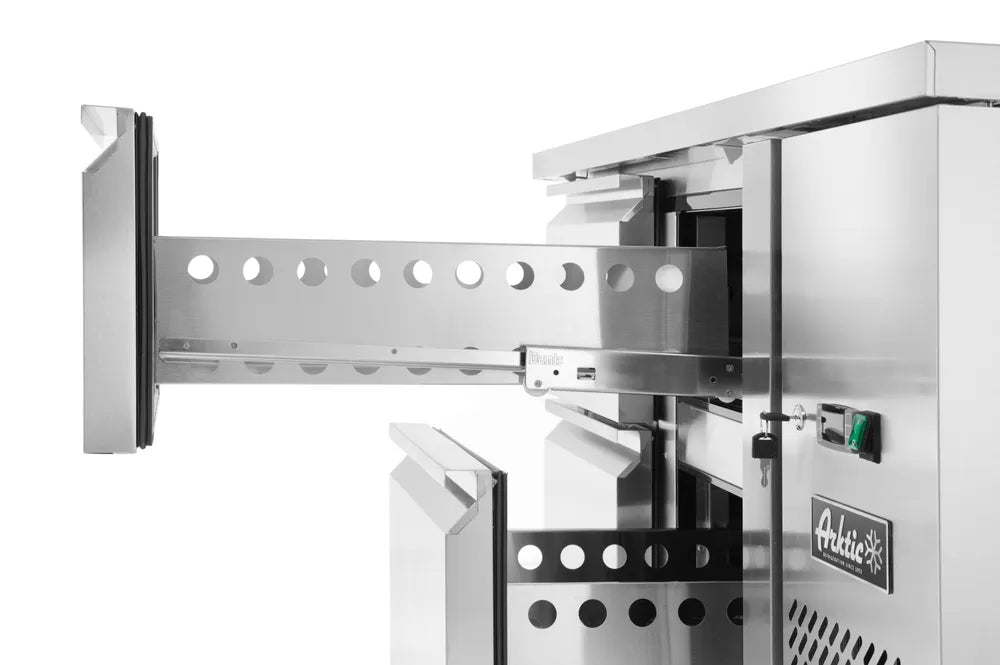 Arktic - Arktic Kühltisch mit 4 Schubladen Profi Line 280L, Profi Line, 230V/250W, 1360x700x(H)858mm - GastroDeals
