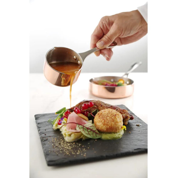 HENDI - Miniatur - Kasserolle mit Ausgießer - 0,05L, ø50x30 mm, Kupfer/Aluminium/Edelstahl - HENDI - GastroDeals