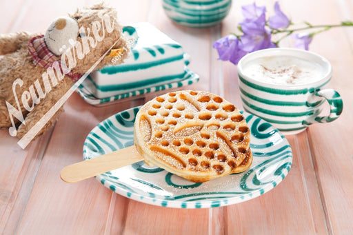 Neumärker - Waffeleisen Bärchen am Stiel - Digitaltimer, Antihaft, Edelstahlgehäuse - Neumärker - GastroDeals