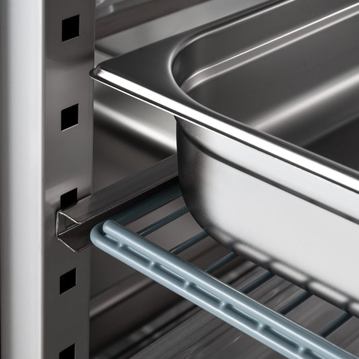 Stalgast - Starline Doppeltür-Tiefkühlschrank mit Rädern, GN 2/1 - GastroDeals