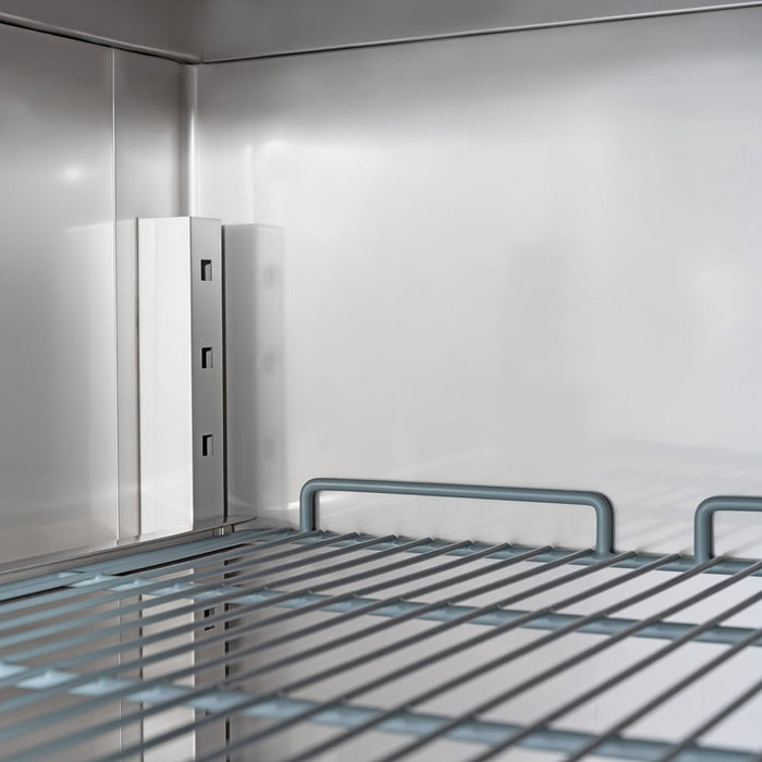 Stalgast - Starline Tiefkühlschrank mit Rädern, GN 2/1, 650 L - GastroDeals